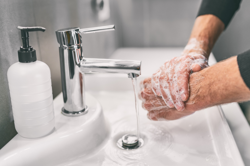 Lavaggio mani igiene e prevenzione infezioni RSA sistema Clean & Care Comark